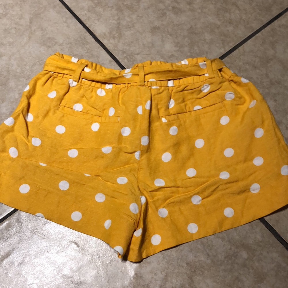 LOFT yellow polka dot shorts size XS - Picture 2 of 2